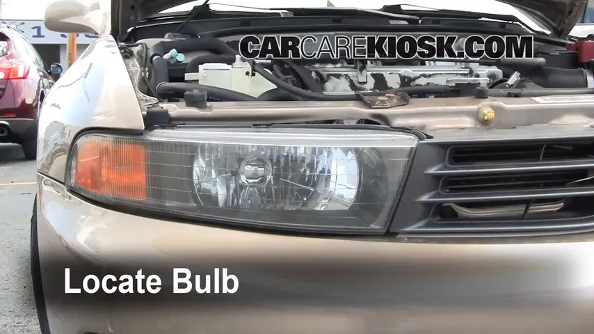 2002 Mitsubishi Galant ES 2.4L 4 Cyl. Lights Turn Signal - Front (replace bulb)